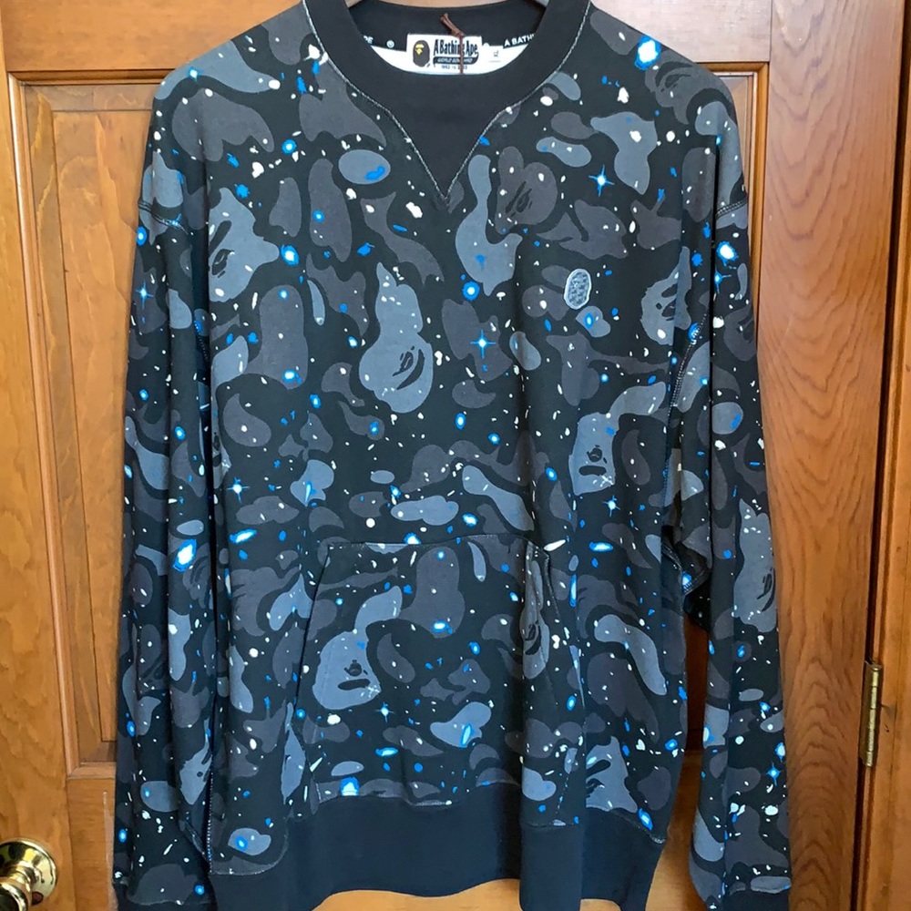 SS20 BAPE relaxed pullover crewneck sweatshirt black space camo glow in the dark